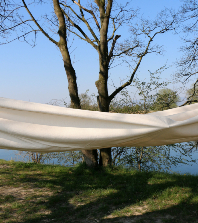 Hängematte aus ungefärbtem Baumwollstoff
