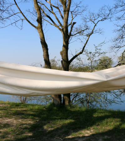 Hängematte aus ungefärbtem Baumwollstoff