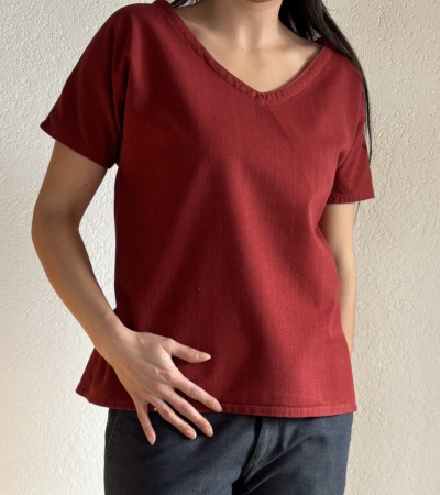 T-Shirt mit V-Ausschnitt