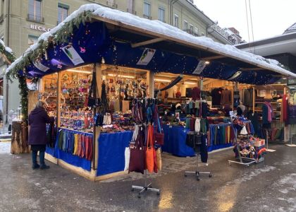 El Tucan am Weihnachtsmarkt auf dem Waisenhausplatz in Bern